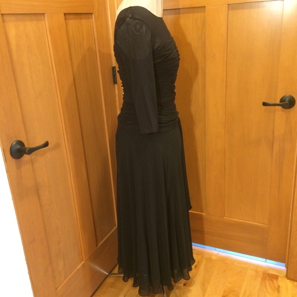 Sangria Fully Lined Black Midi Dress 16 NWT - Picture 7 of 15